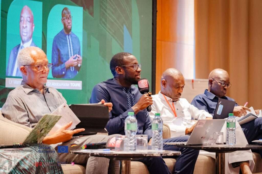 12 -Panel-de-haut-niveau Atelier-pratique Table-ronde Masterclass Keynote Evenement Green Coding AKASSAA GIZ AKASSAA