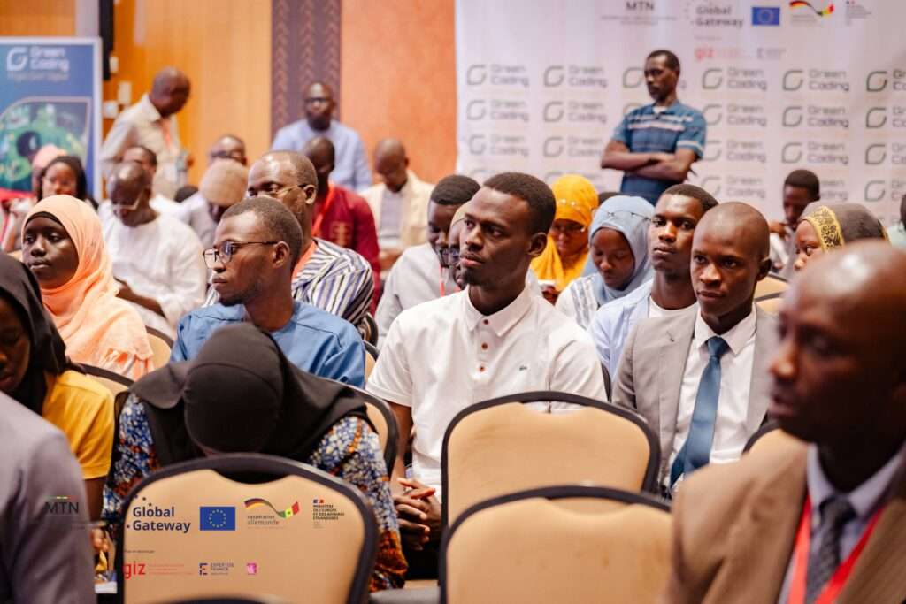 15 -Participants-Green-Coding Intervenants- Developpeurs Decideurs-publics Entrepreneurs-numeriques AKASSAA