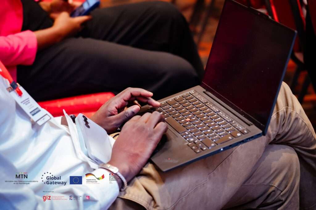 25 -Panel-de-haut-niveau Atelier-pratique Table-ronde Masterclass Keynote Evenement Green Coding AKASSAA GIZ AKASSAA
